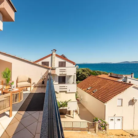 Seaview Apartmenthouse Casa Almaris * Kozino