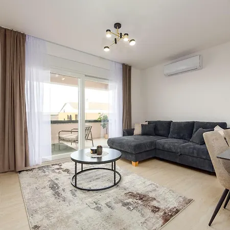 Seaview Apartmenthouse Casa Almaris Kozino