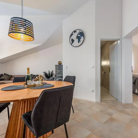 Seaview Apartmenthouse Casa Almaris Appartamento Kožino