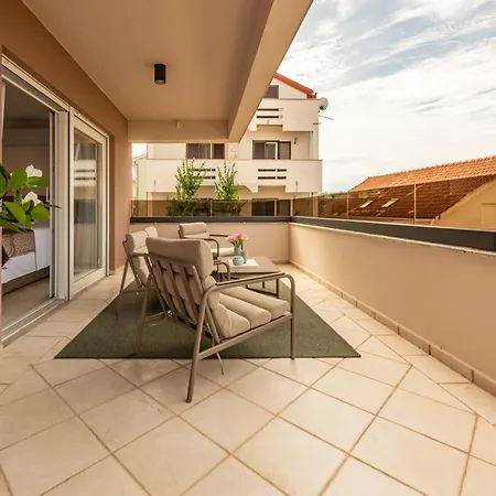 Seaview Apartmenthouse Casa Almaris Kozino