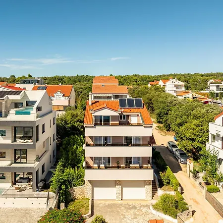 Seaview Apartmenthouse Casa Almaris * Kozino