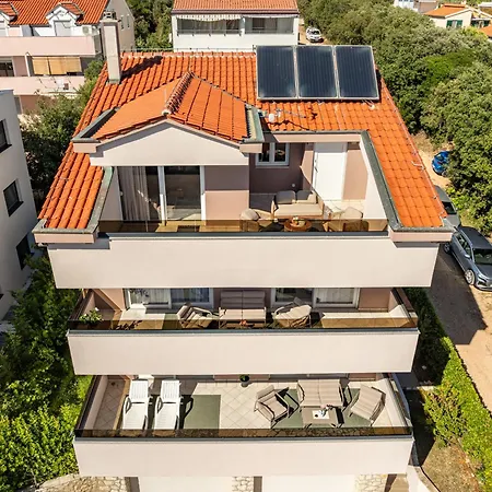 Seaview Apartmenthouse Casa Almaris * Kozino